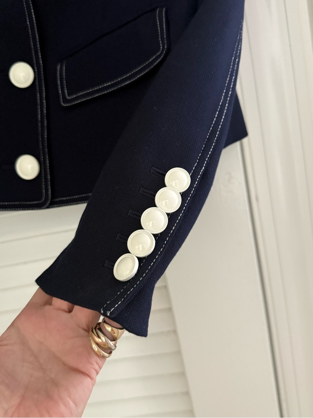 Veronica Beard Navy Cropped Jacket with Contrast White Buttons - Picture 3 of 5